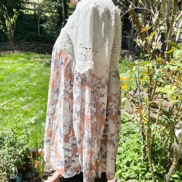 Cute Peasant Blouse - Picture 5 of 8